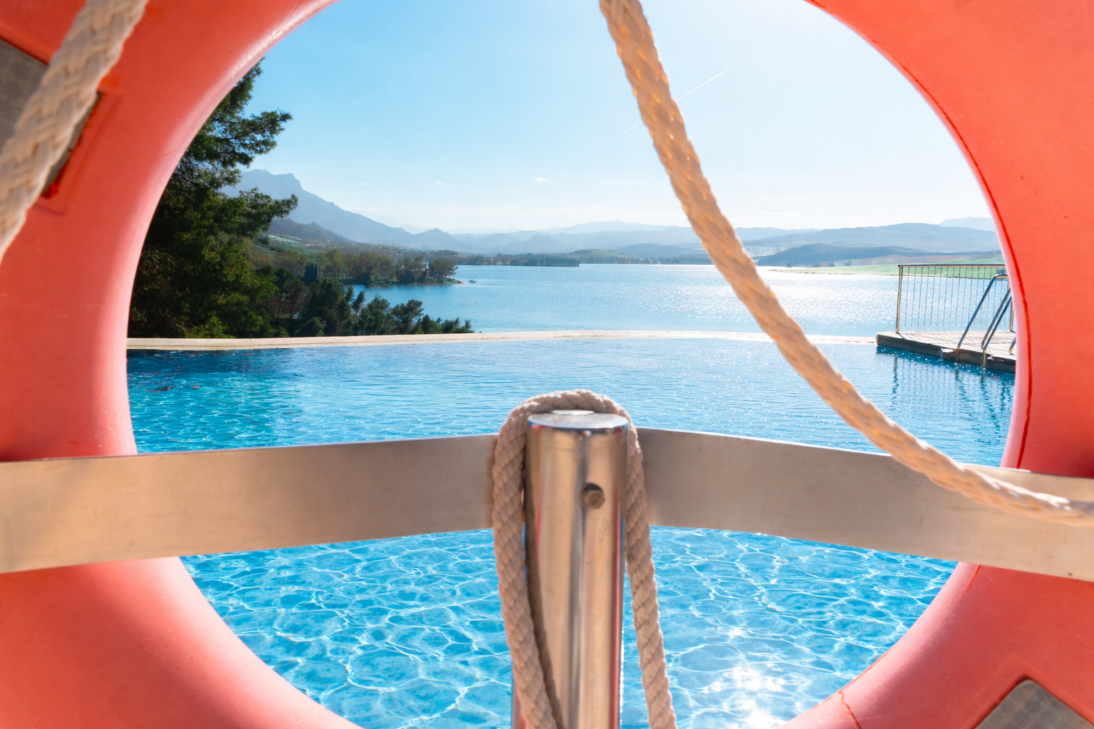 Piscina zona de baño